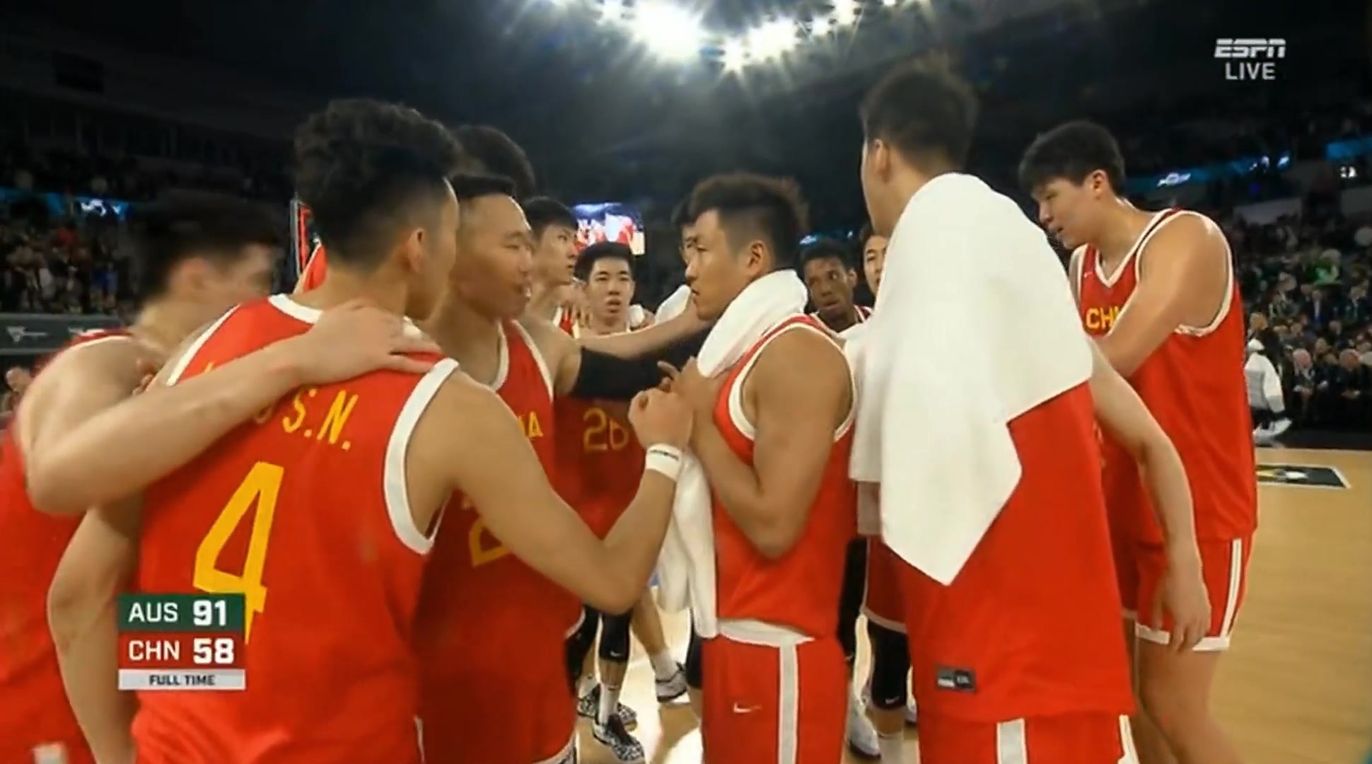 热身赛第二场中国男篮58-91不敌澳大利亚男篮！33分惨败，且全队高达28次失误！